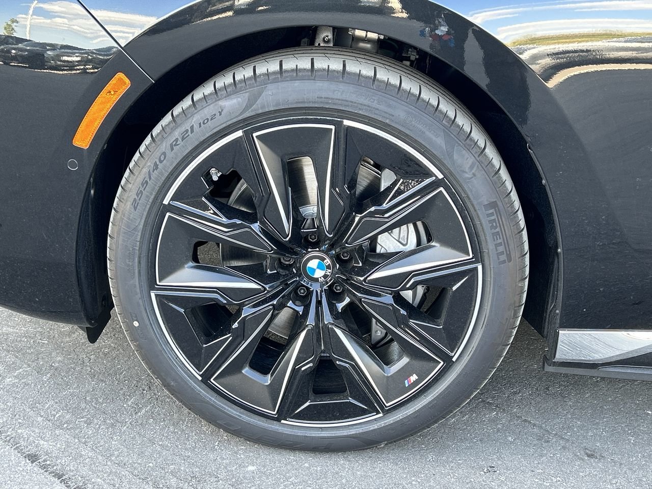 2024 BMW I7 XDrive60 Sedan, Toronto, Cash