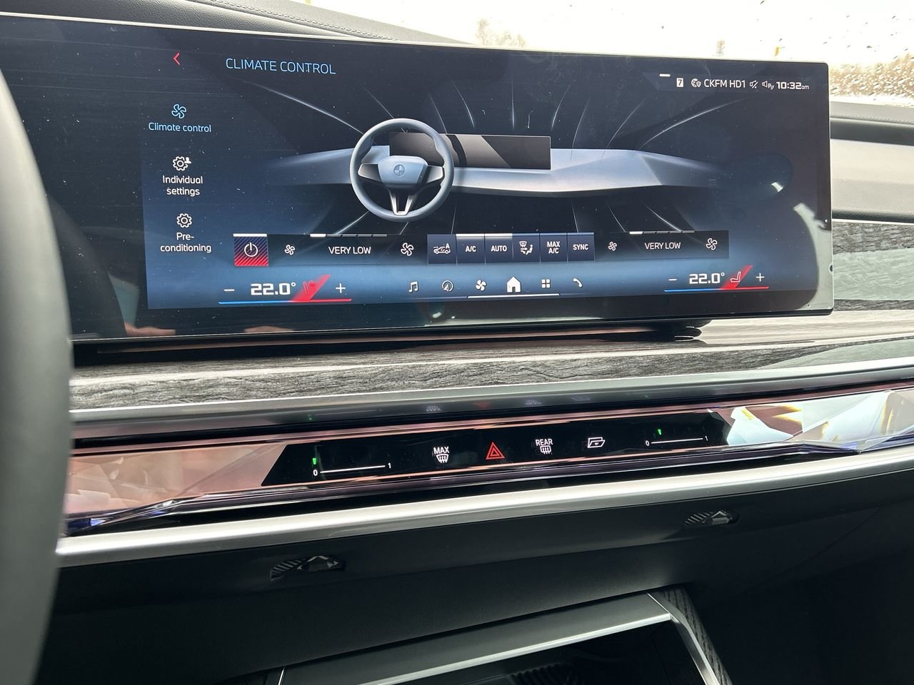 2024 BMW I7 M70 xDrive, Toronto, Cash