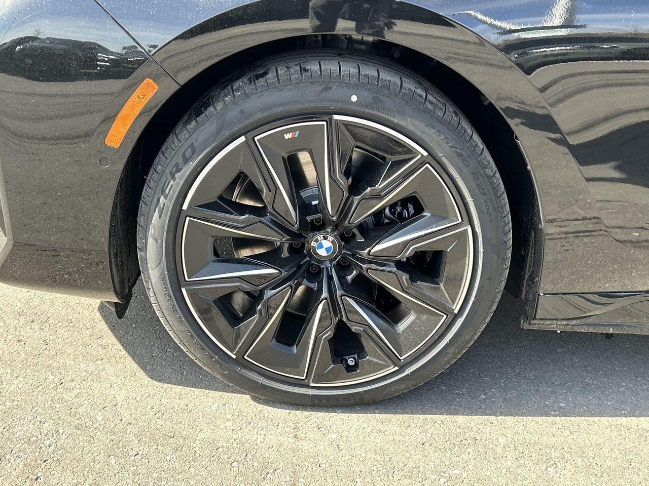 2024 BMW I7 M70 xDrive, Toronto, Cash