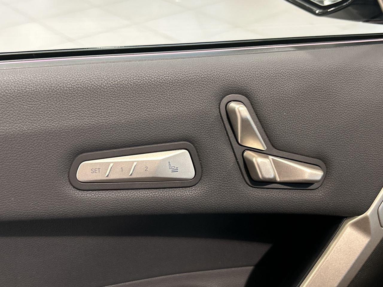 2022 BMW IX XDrive50 | Essential PKG, Toronto, Cash