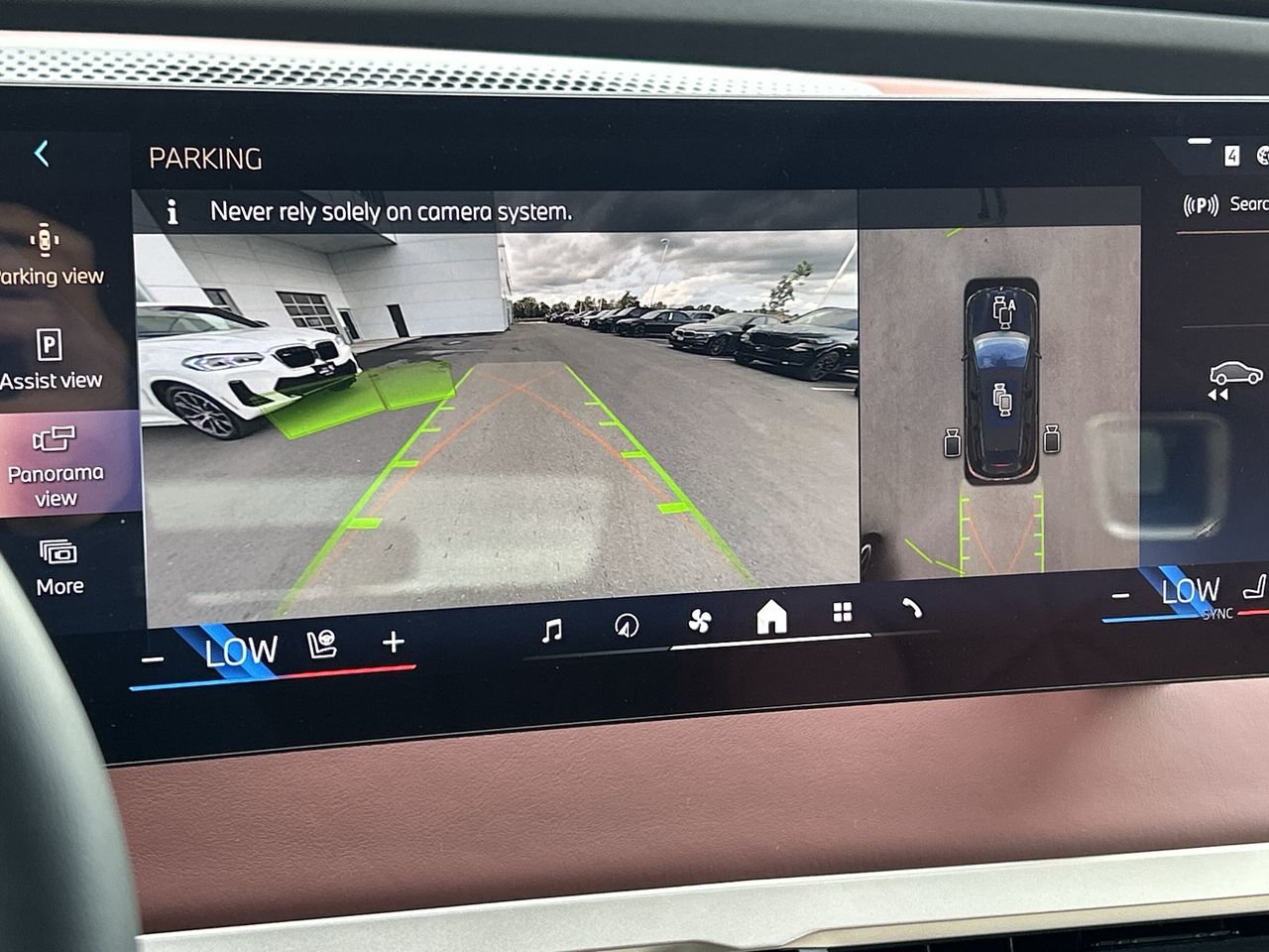 2024 BMW iX xDrive50, 多伦多, 全款车