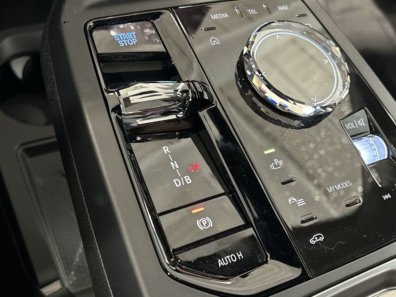 2026 BMW IX XDrive60, Toronto, Cash