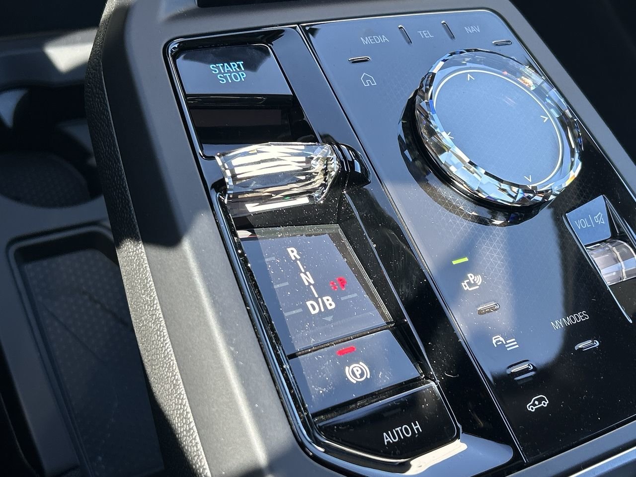 2026 BMW iX xDrive60, Toronto, Cash