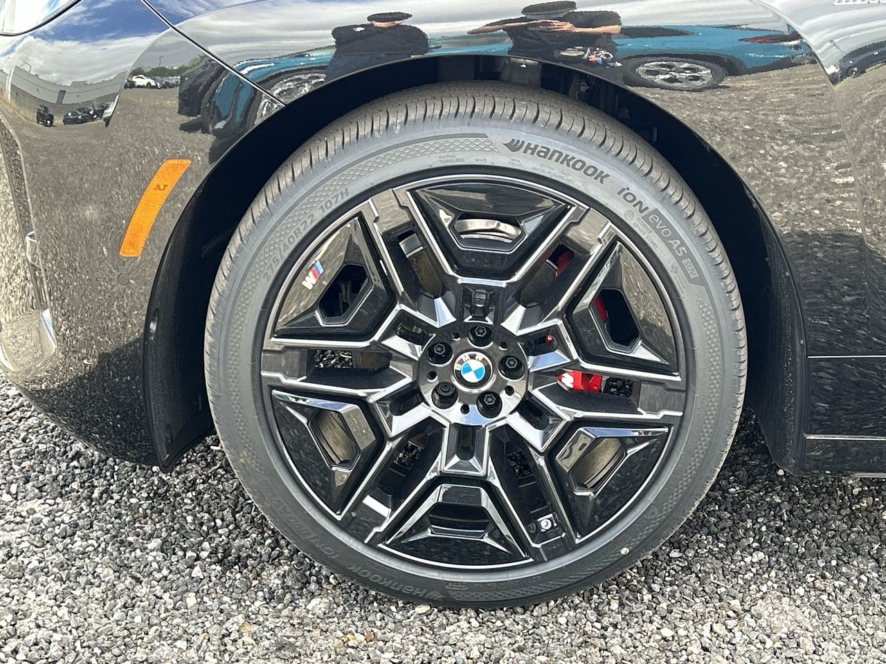 2026 BMW iX M70 xDrive, 多伦多, 全款车