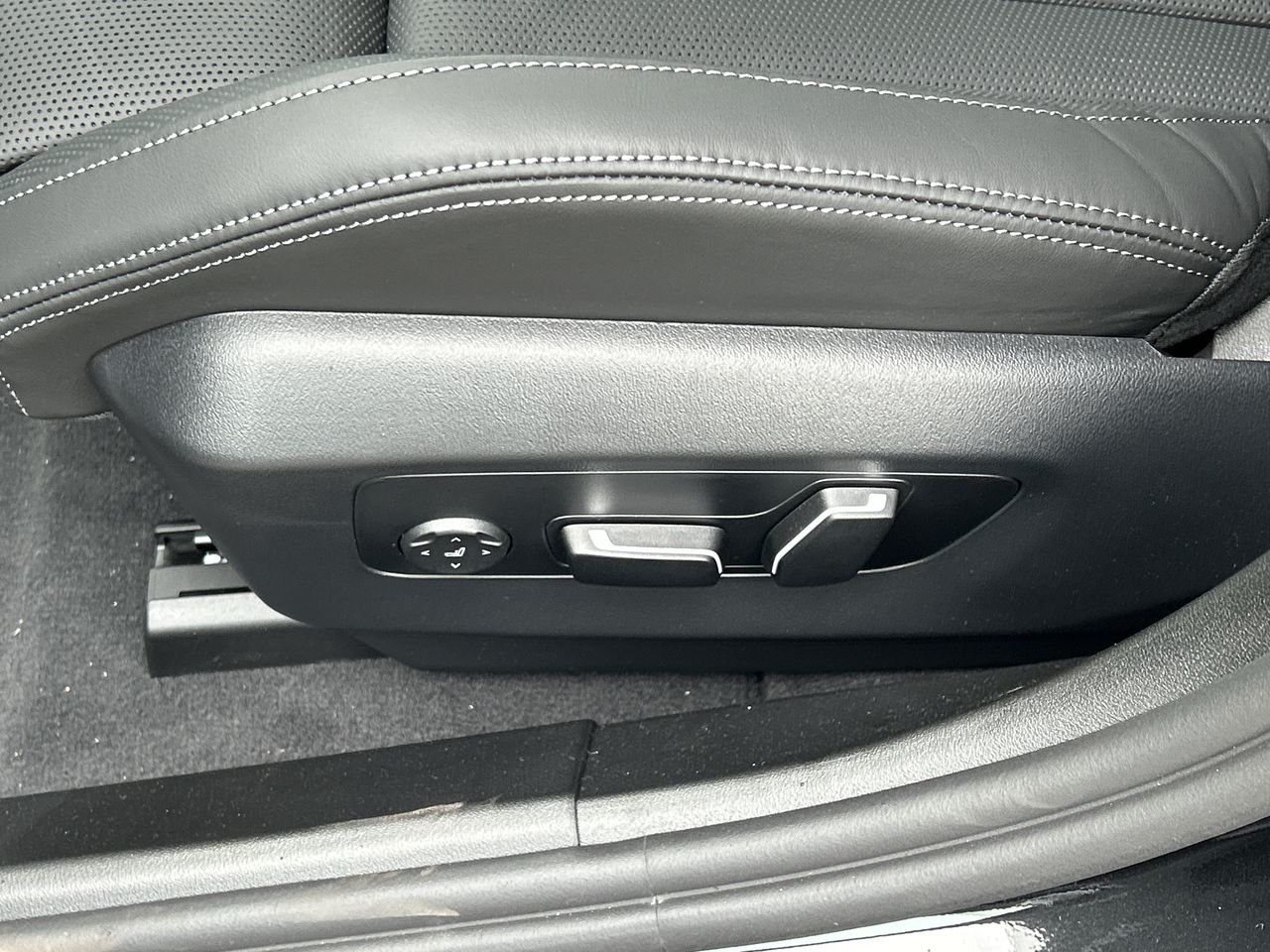 2026 BMW M5 M5, 多伦多, 全款车