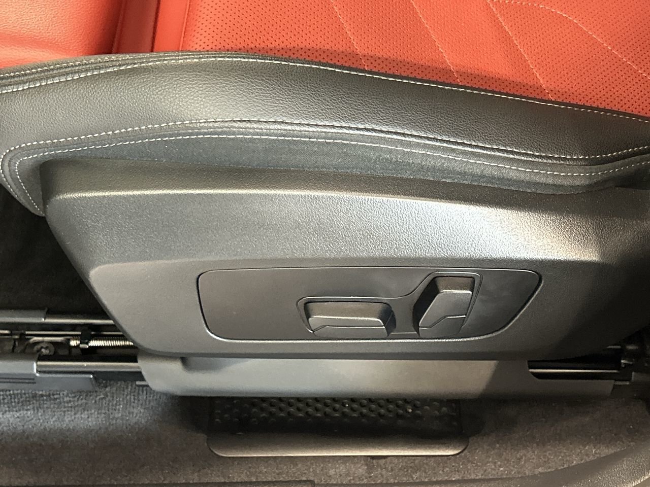 2023 BMW X1 XDrive28i | Essential PKG | xLine PKG, Toronto, Cash