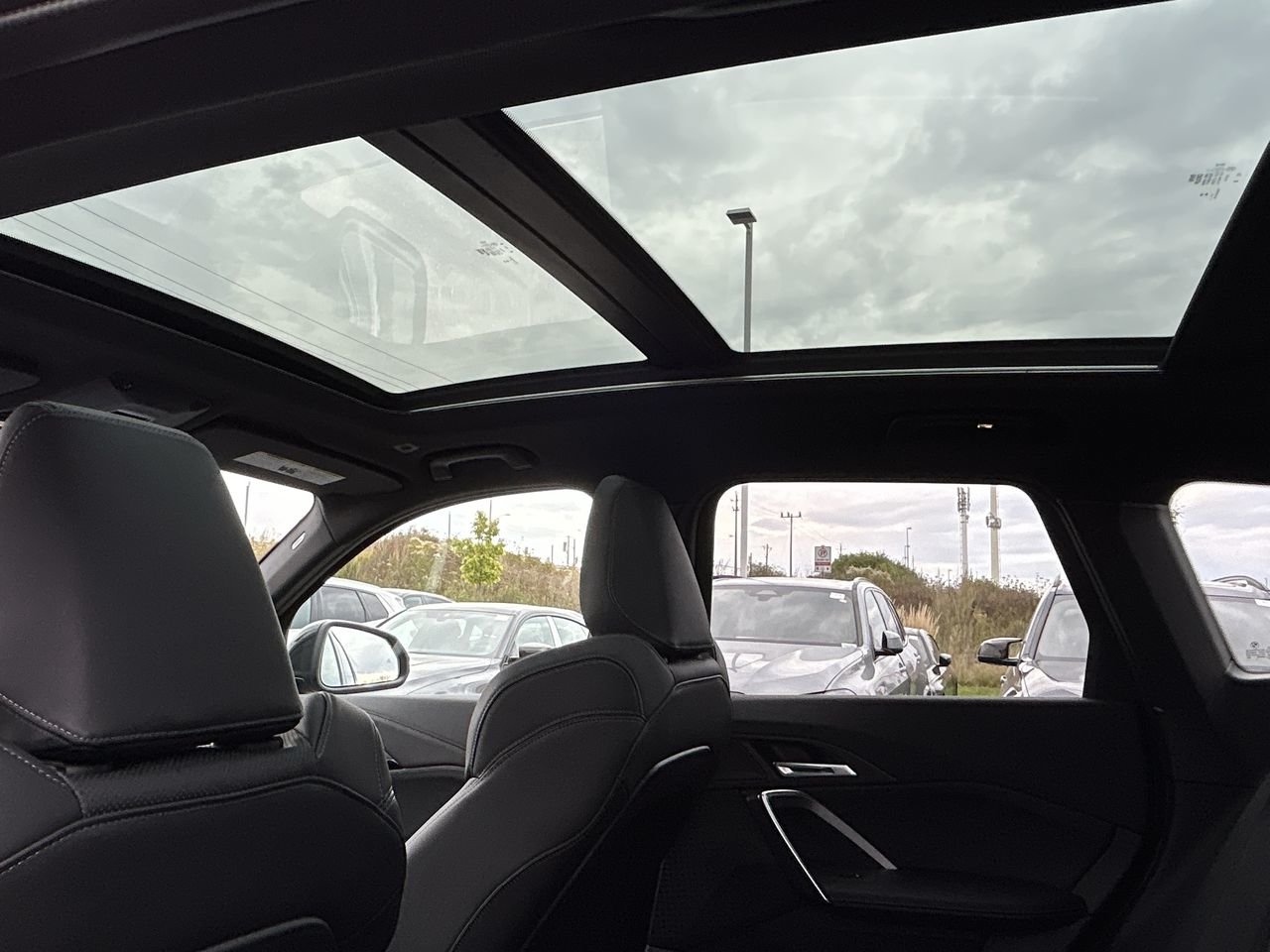 2025 BMW X1 XDrive28i, Toronto, Cash