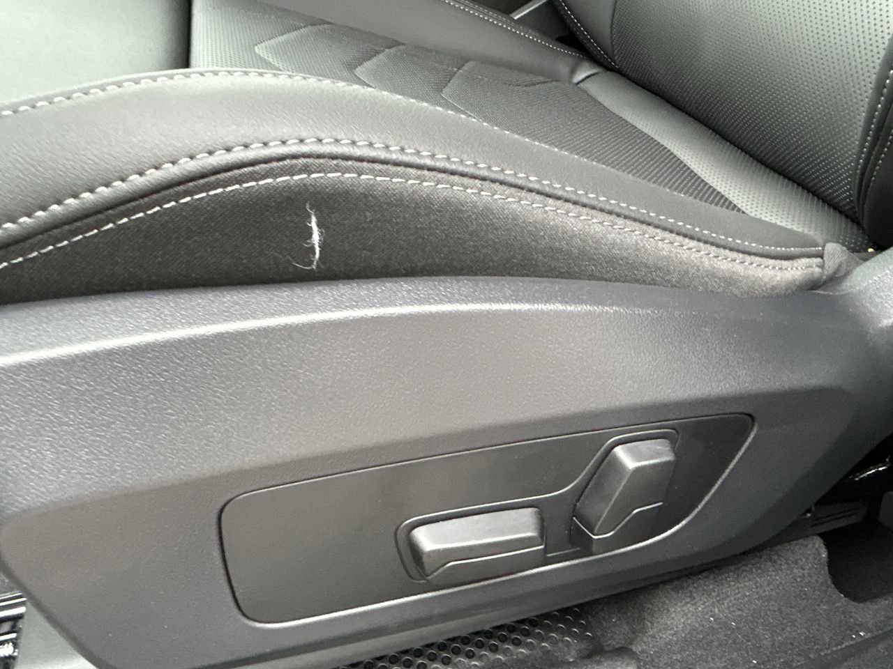 2025 BMW X1 XDrive28i, Toronto, Cash
