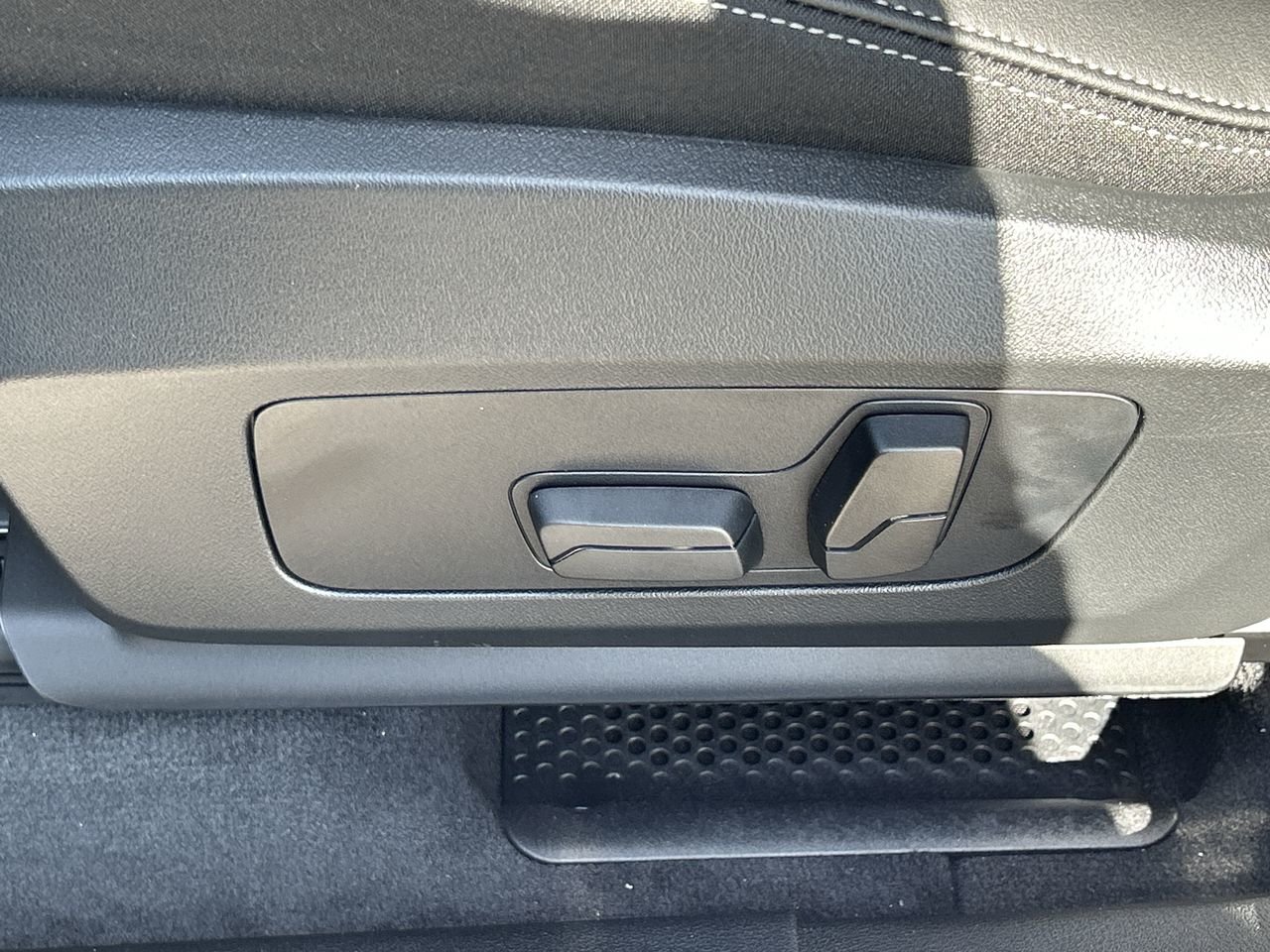 2025 BMW X1 XDrive28i, Toronto, Cash