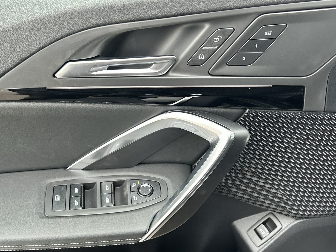 2025 BMW X1 XDrive28i, Toronto, Cash