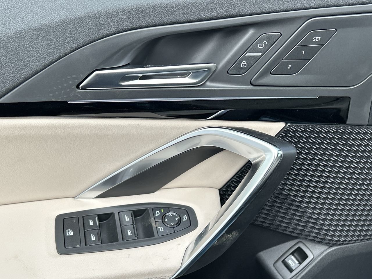 2025 BMW X1 XDrive28i, Toronto, Cash
