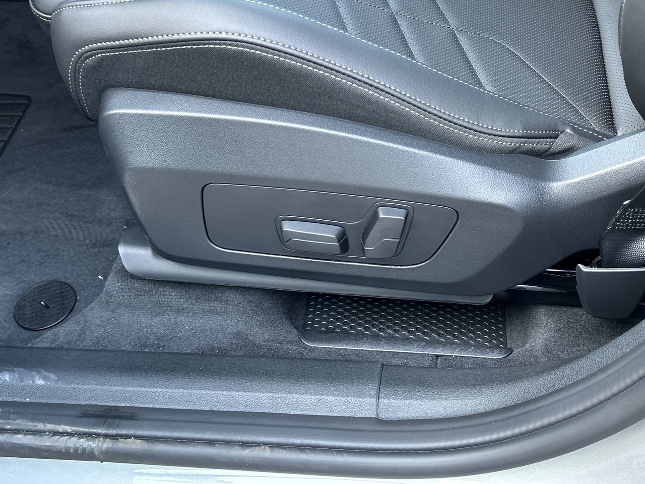 2025 BMW X1 XDrive28i, Toronto, Cash