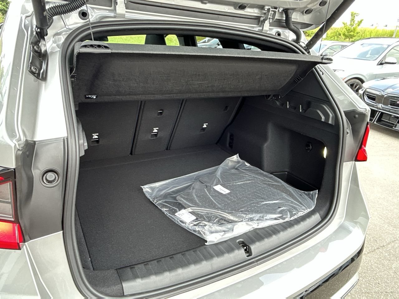 2025 BMW X1 XDrive28i M Sport Edition, 多伦多, 全款车