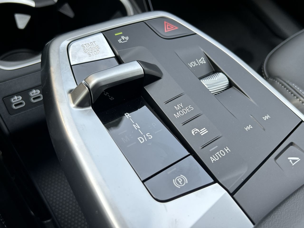 2025 BMW X1 XDrive28i M Sport Edition, 多伦多, 全款车