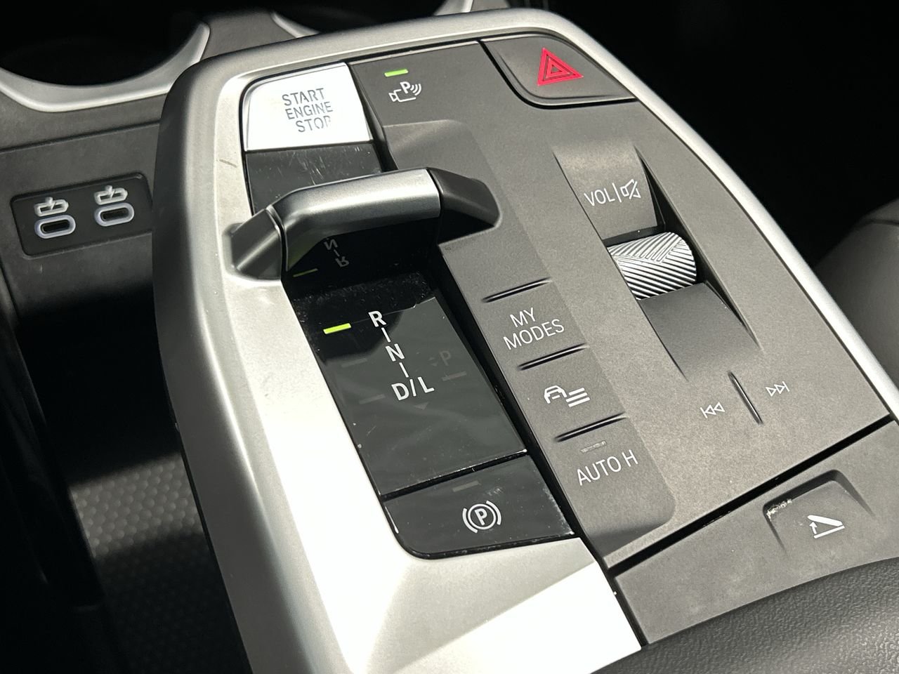 2025 BMW X1 XDrive28i, 多伦多, 全款车