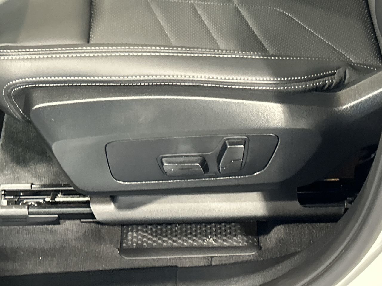2025 BMW X1 XDrive28i, 多伦多, 全款车