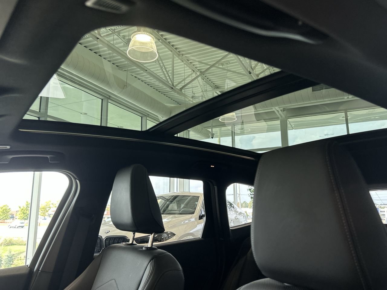 2025 BMW X1 XDrive28i | Essential Package, 多伦多, 全款车