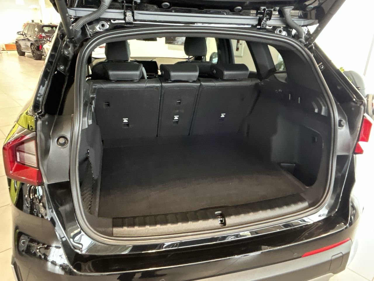 2025 BMW X1 XDrive28i | Essential Package, 多伦多, 全款车