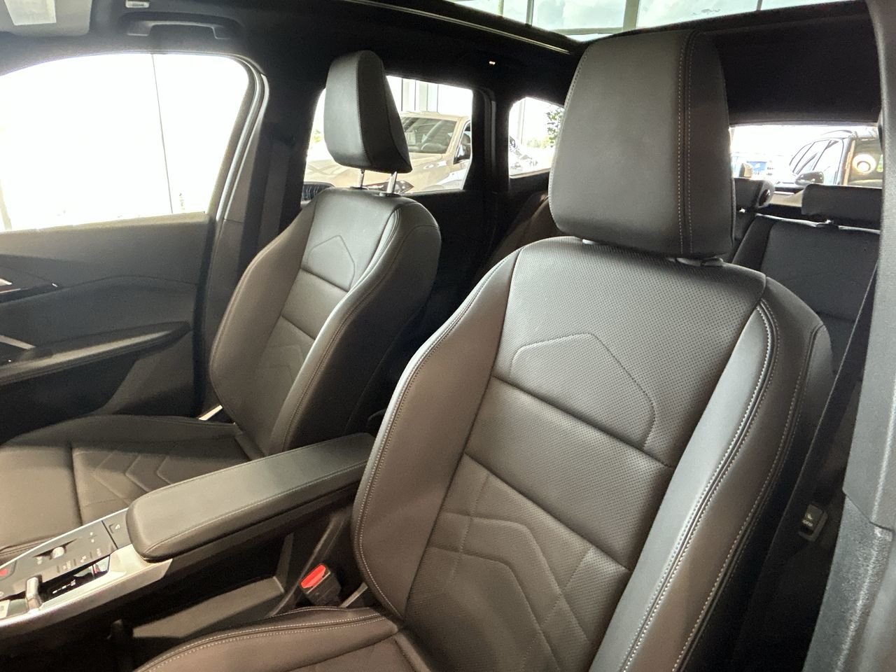 2025 BMW X1 XDrive28i | Essential Package, 多伦多, 全款车