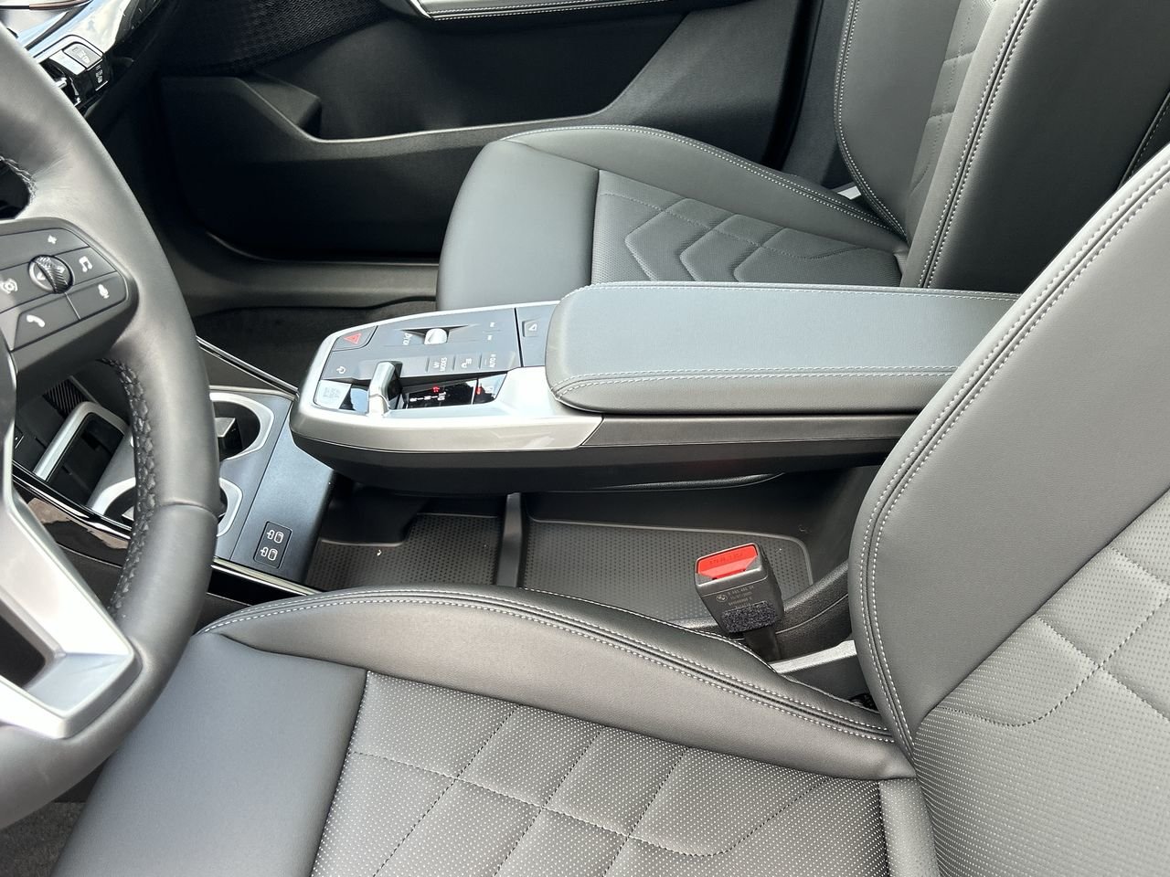 2026 BMW X1 XDrive28i, 多伦多, 全款车