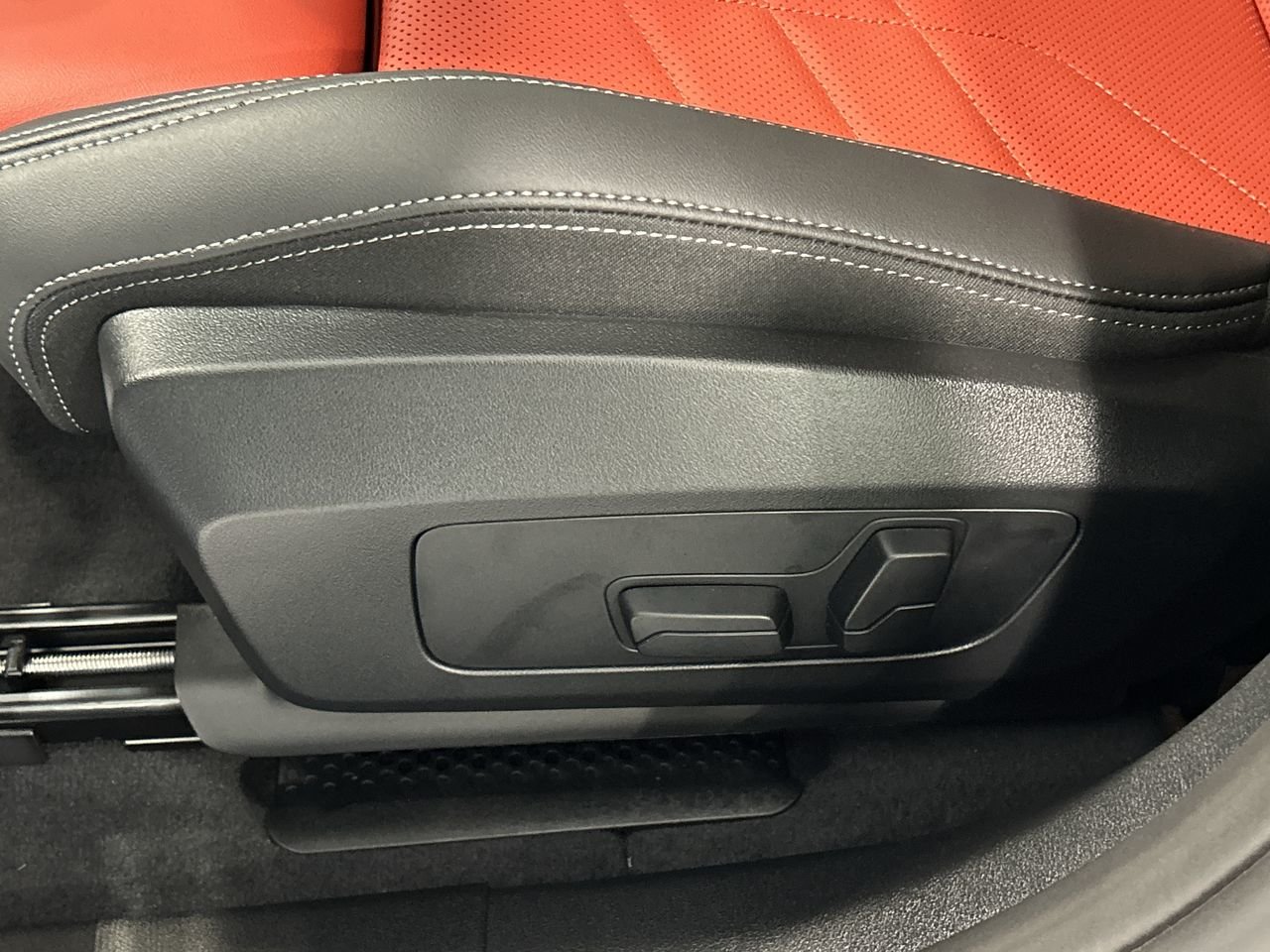 2025 BMW X2 XDrive28i, Toronto, Cash