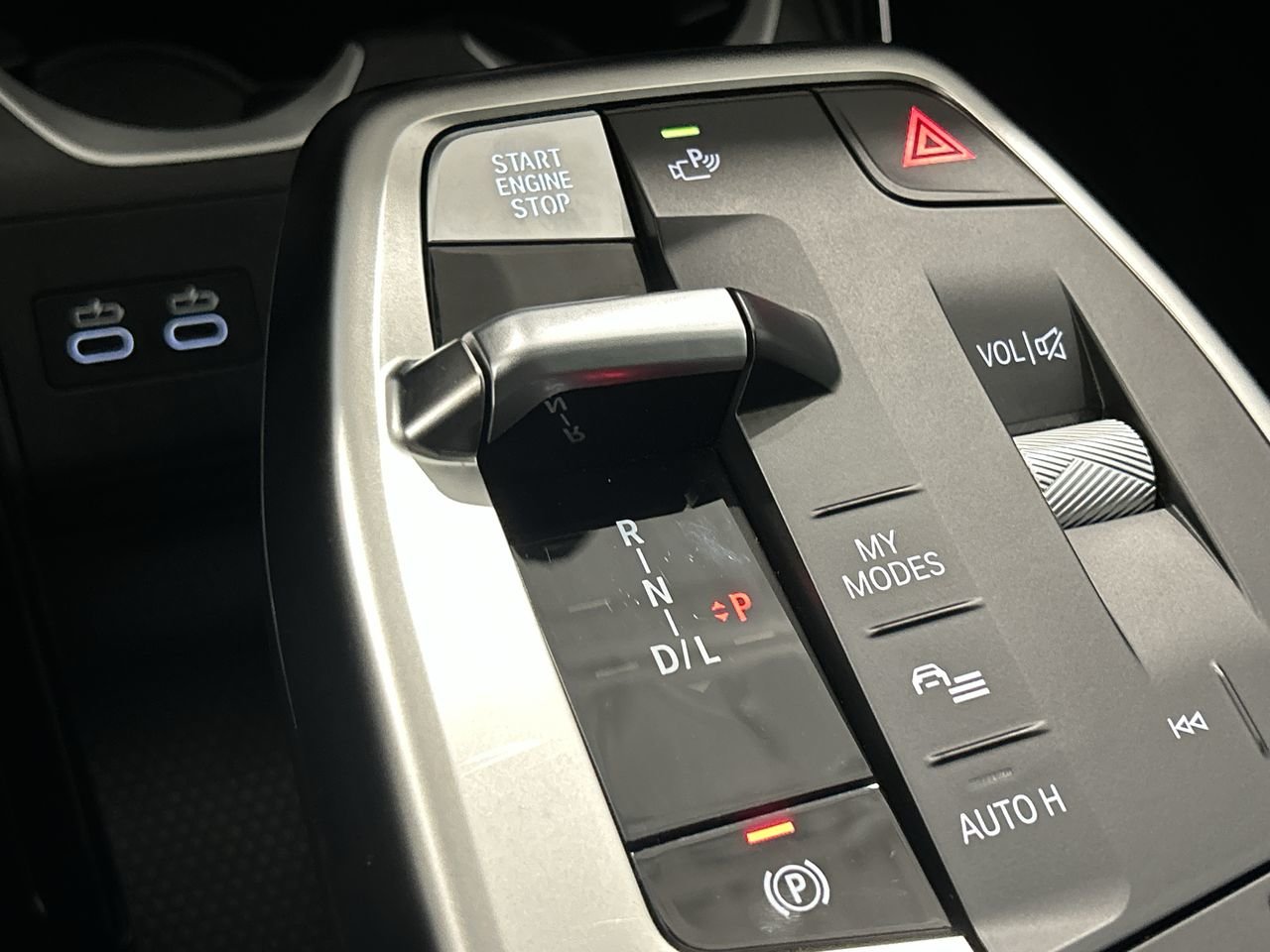 2025 BMW X2 xDrive28i | Essential Package, 多伦多, 全款车