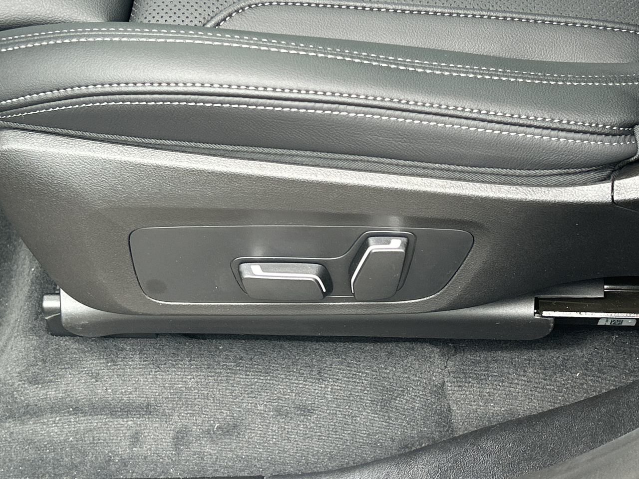 2024 BMW X3 PHEV XDrive30e, Toronto, Cash