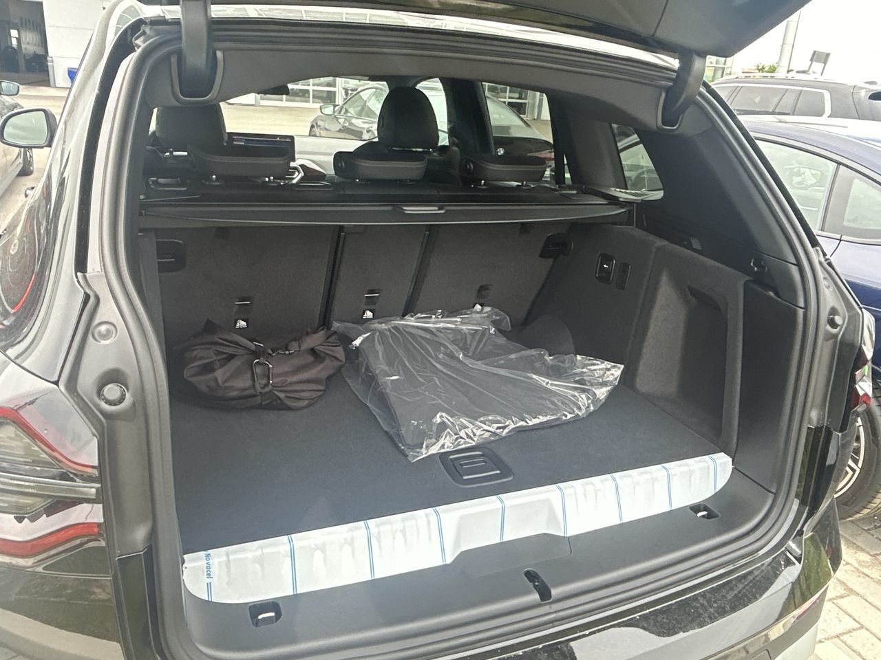 2024 BMW X3 PHEV XDrive30e, Toronto, Cash