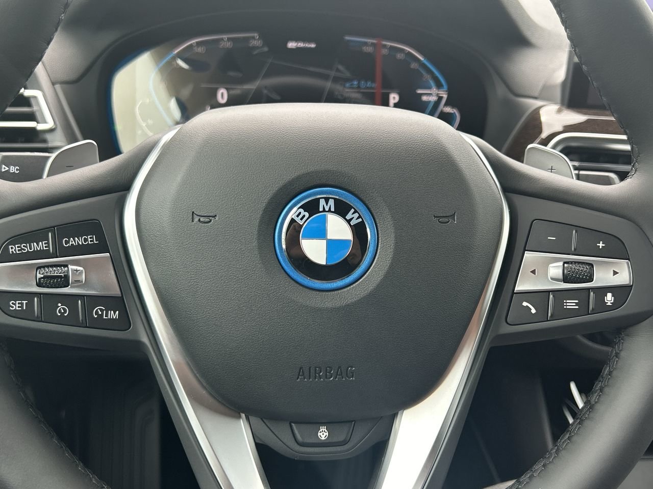 2024 BMW X3 PHEV XDrive30e, Toronto, Cash