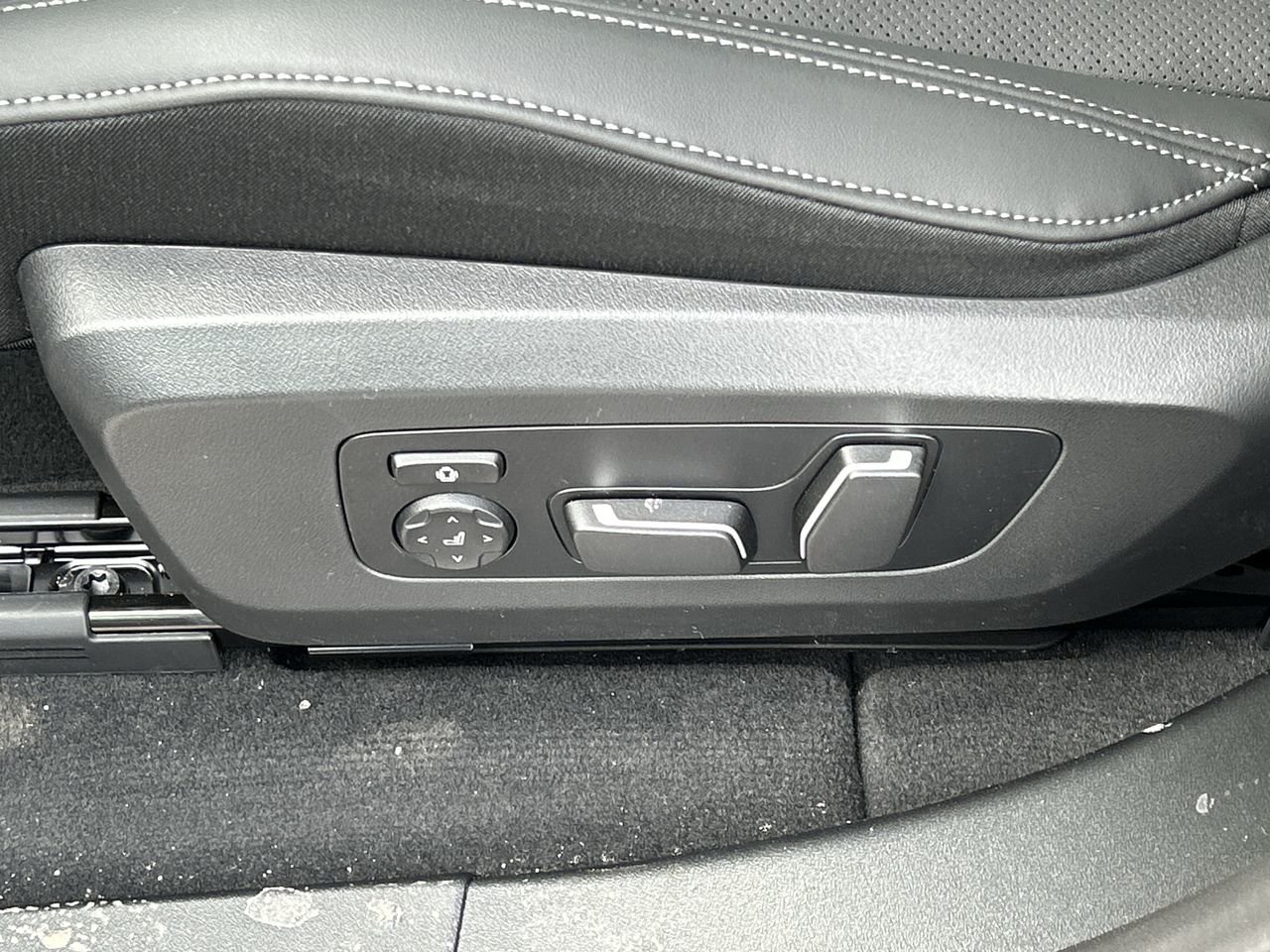 2025 BMW X3 30 xDrive, Toronto, Cash