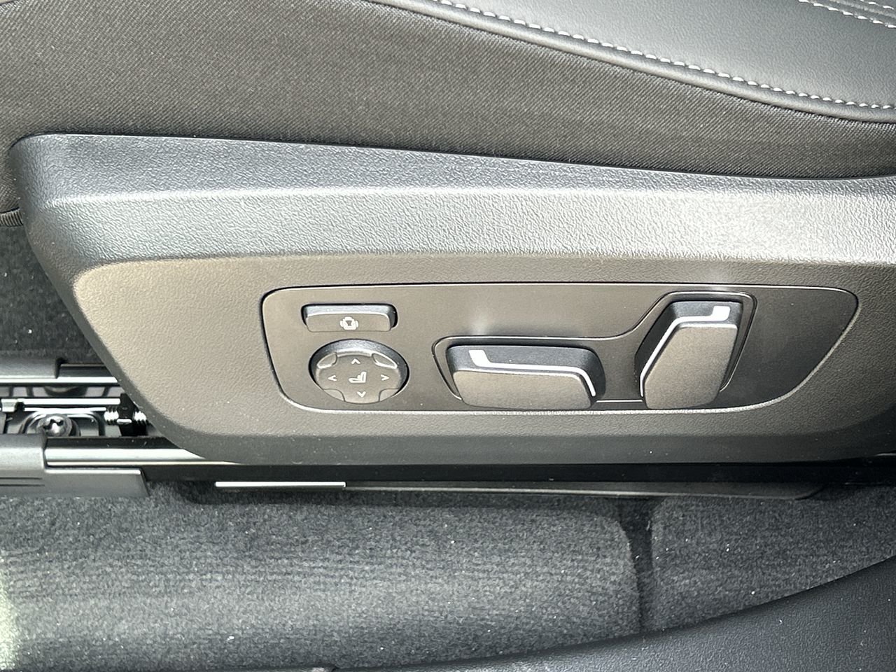 2025 BMW X3 30 xDrive, Toronto, Cash