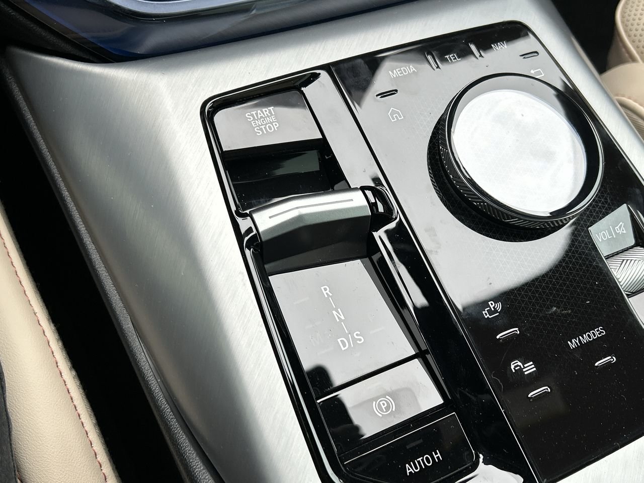2025 BMW X3 30 xDrive, Toronto, Cash