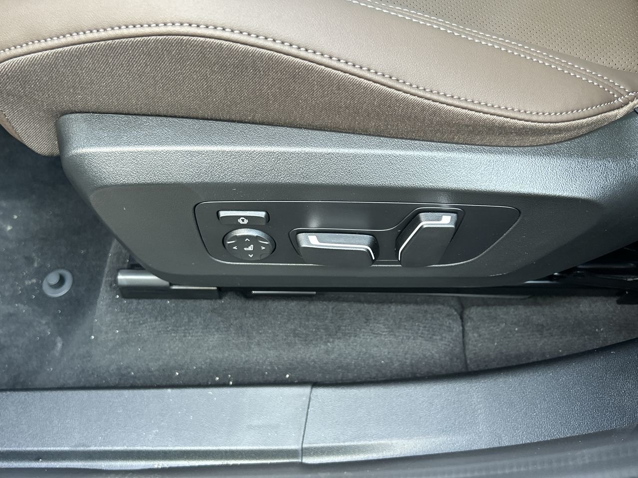2025 BMW X3 30 xDrive, Toronto, Cash