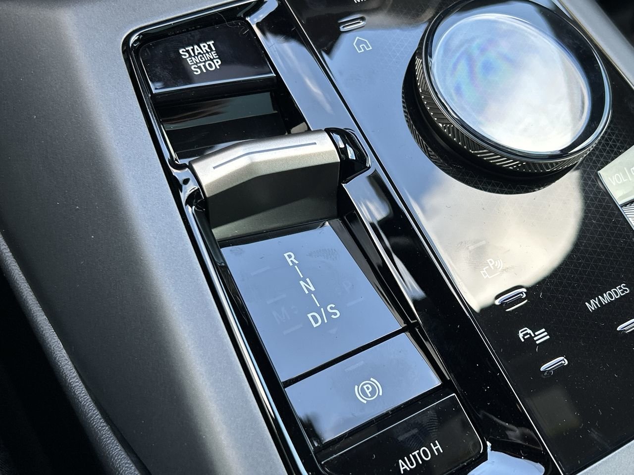 2025 BMW X3 30 xDrive, Toronto, Cash