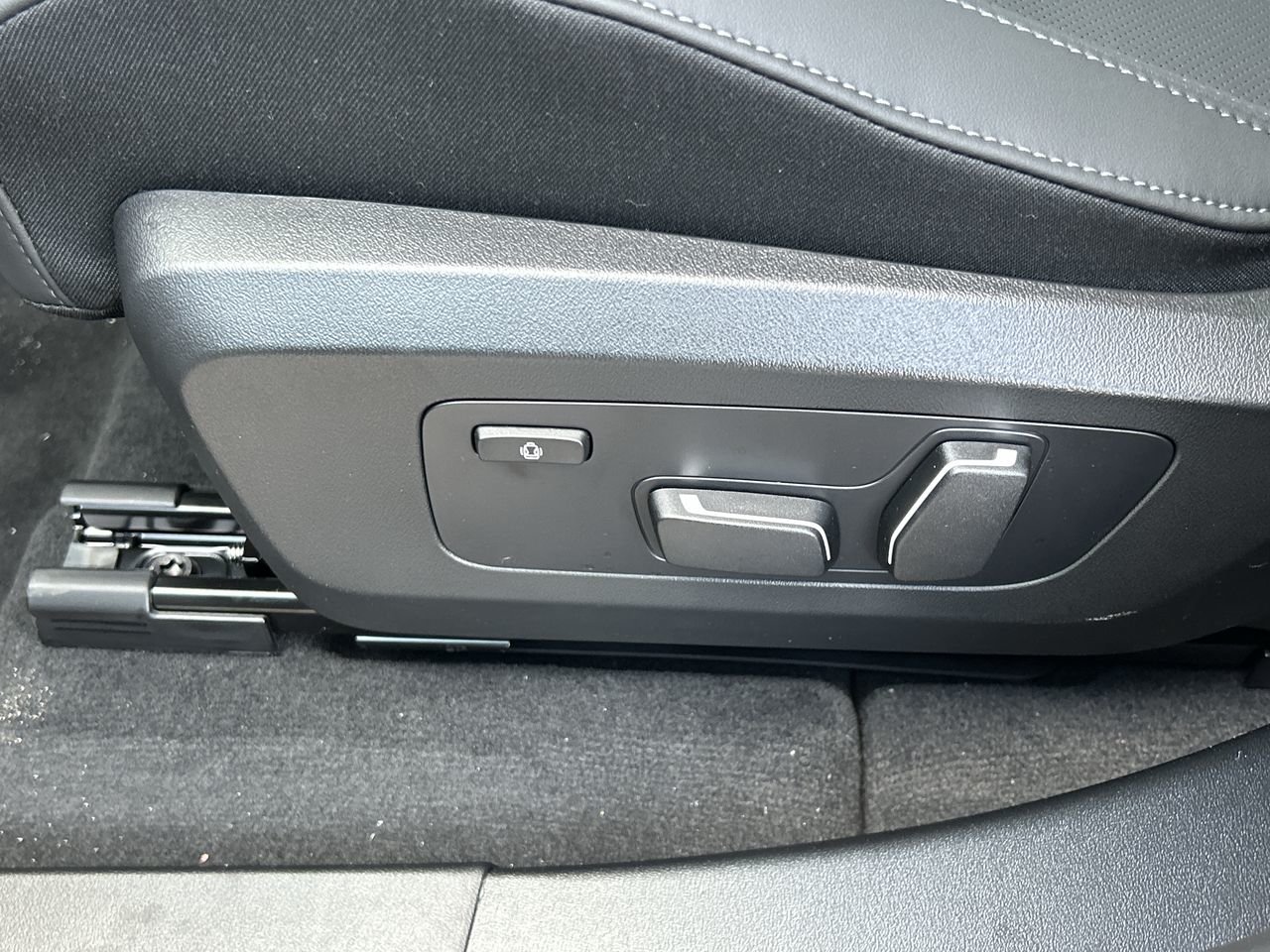 2025 BMW X3 30 xDrive, Toronto, Cash
