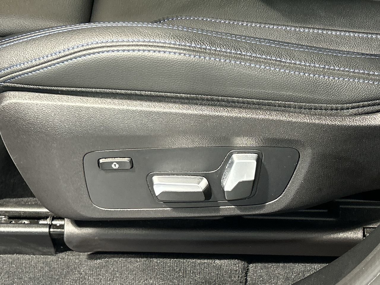 2021 BMW X4 M40i | Essential PKG | Driver Assistance PKG, 多伦多, 全款车