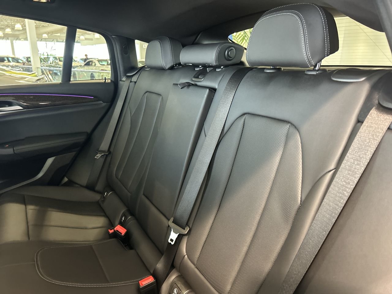 2025 BMW X4 xDrive30i | Essential PKG, 多伦多, 全款车