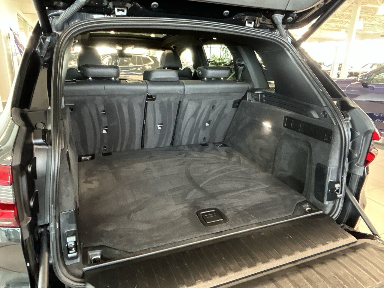2022 BMW X5 XDrive40i | Essential Package, Toronto, Cash