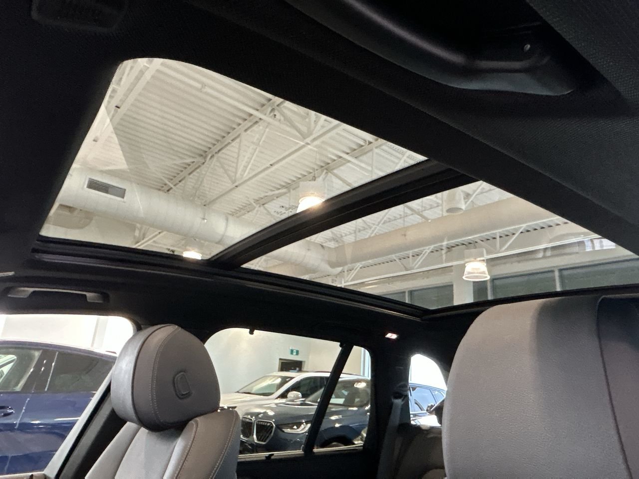 2022 BMW X5 XDrive40i | Essential Package, Toronto, Cash