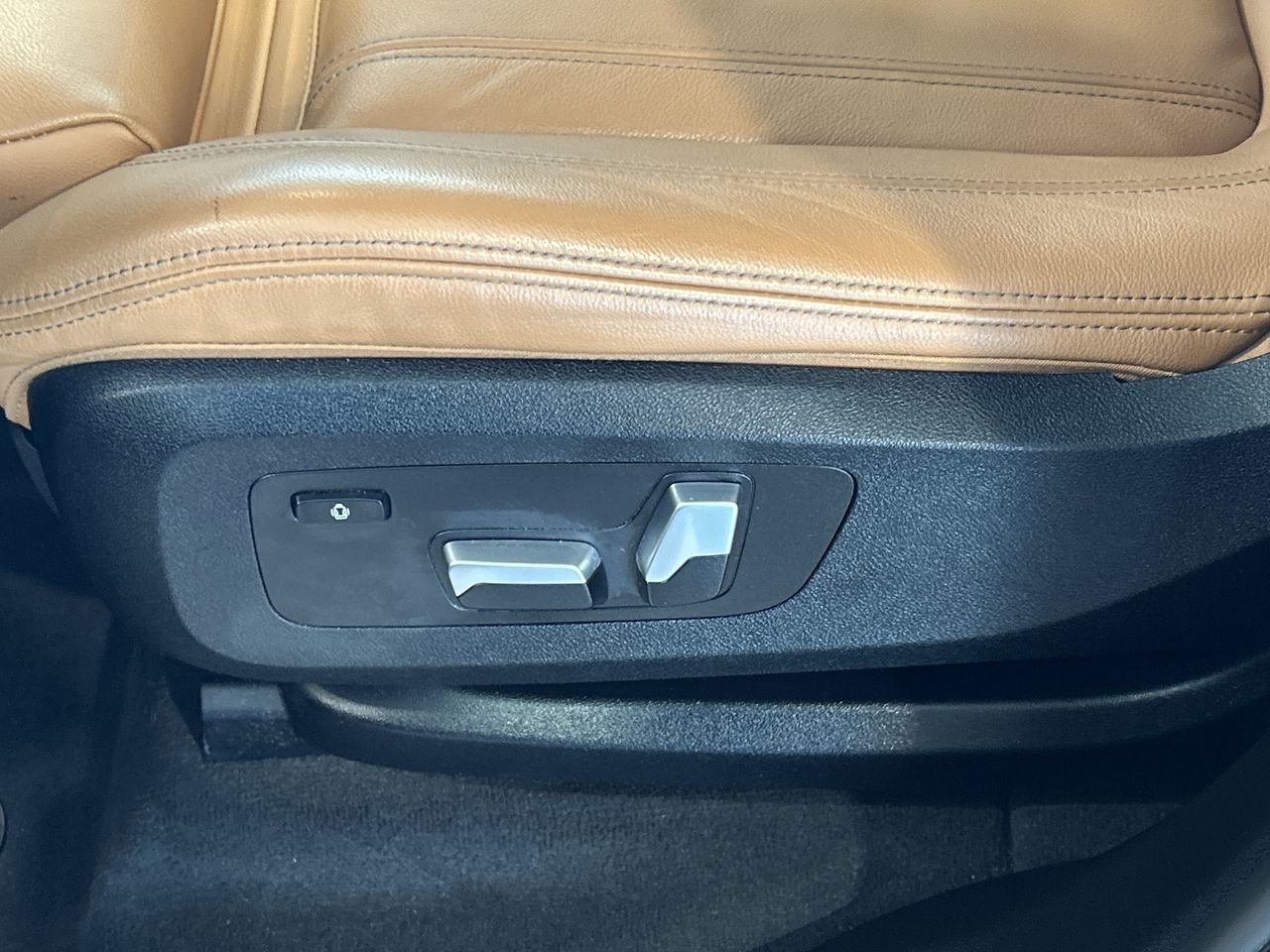 2022 BMW X5 XDrive40i, 多伦多, 全款车