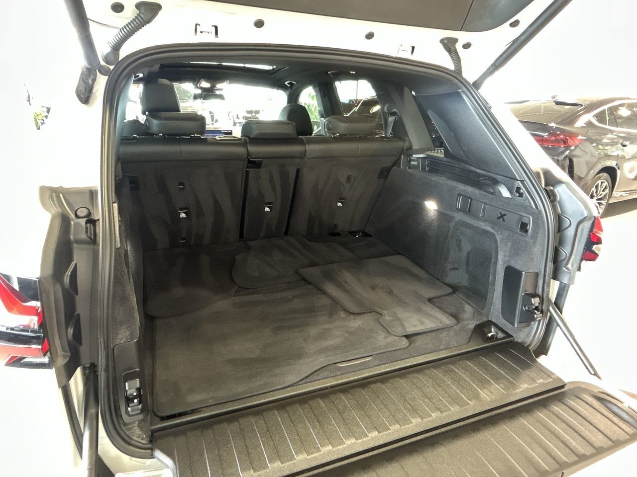 2024 BMW X5 XDrive40i | Essential Package, Toronto, Cash