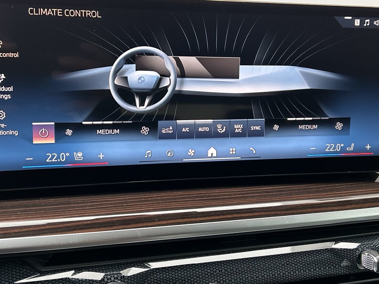 2024 BMW X5 XDrive40i | Essential Package, Toronto, Cash