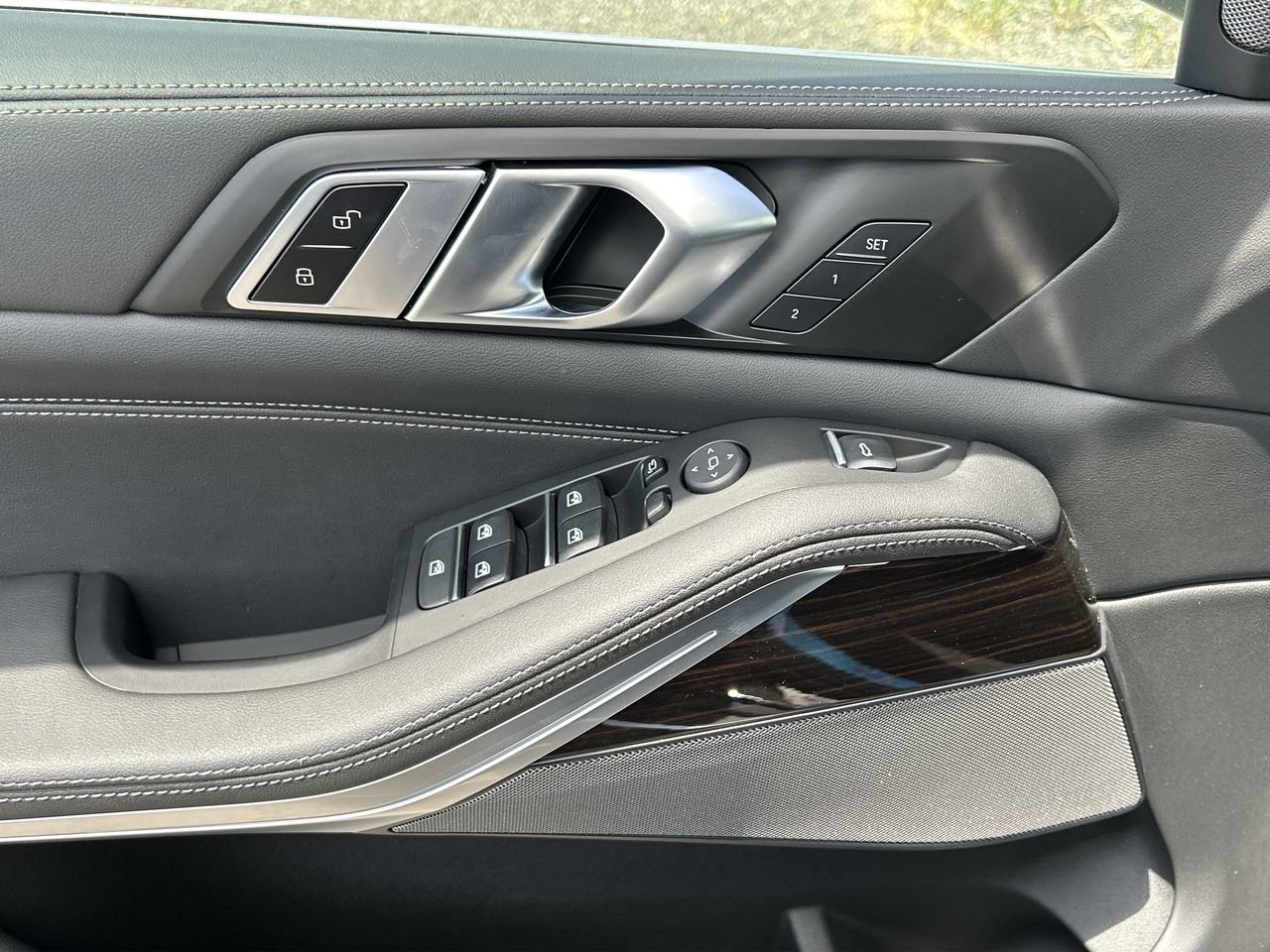 2025 BMW X5 XDrive40i, Toronto, Cash