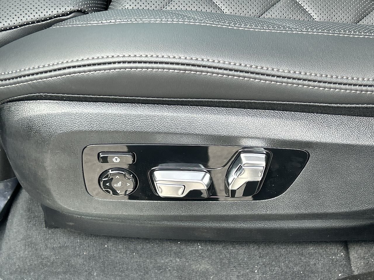 2026 BMW X5 XDrive40i, Toronto, Cash