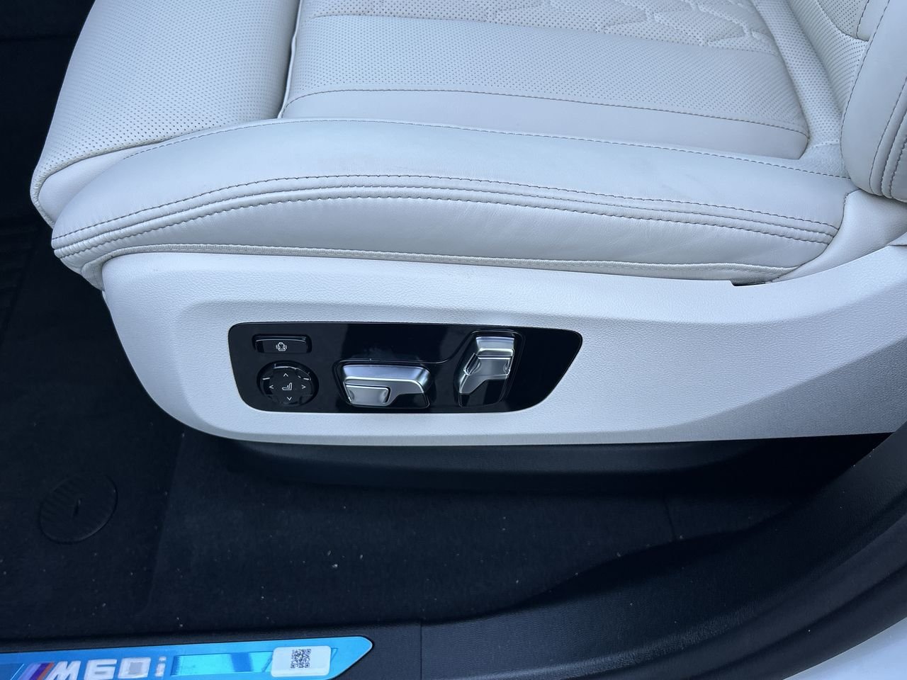 2026 BMW X5 M60i xDrive, 多伦多, 全款车