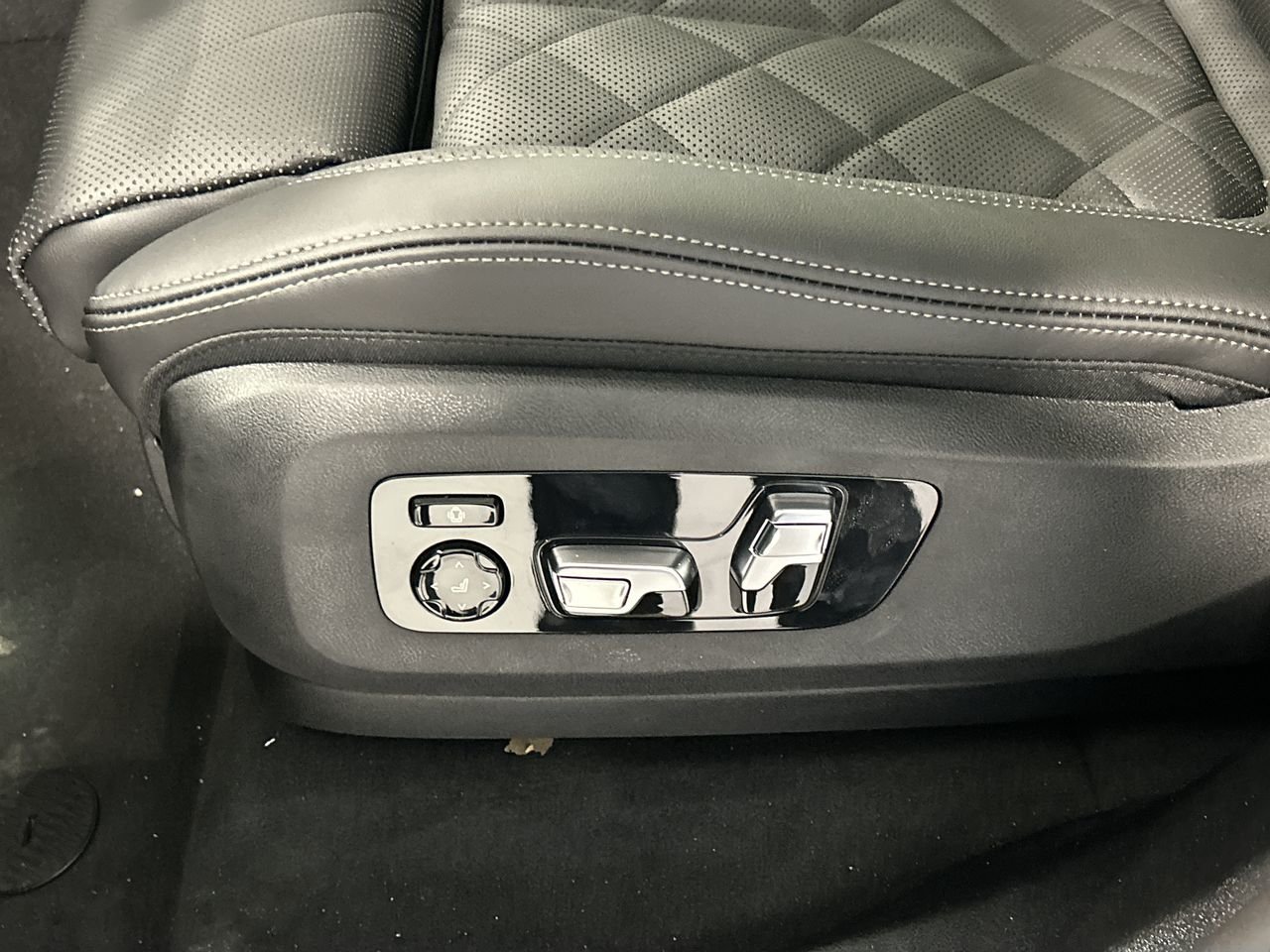 2026 BMW X5 xDrive40i, 多伦多, 全款车