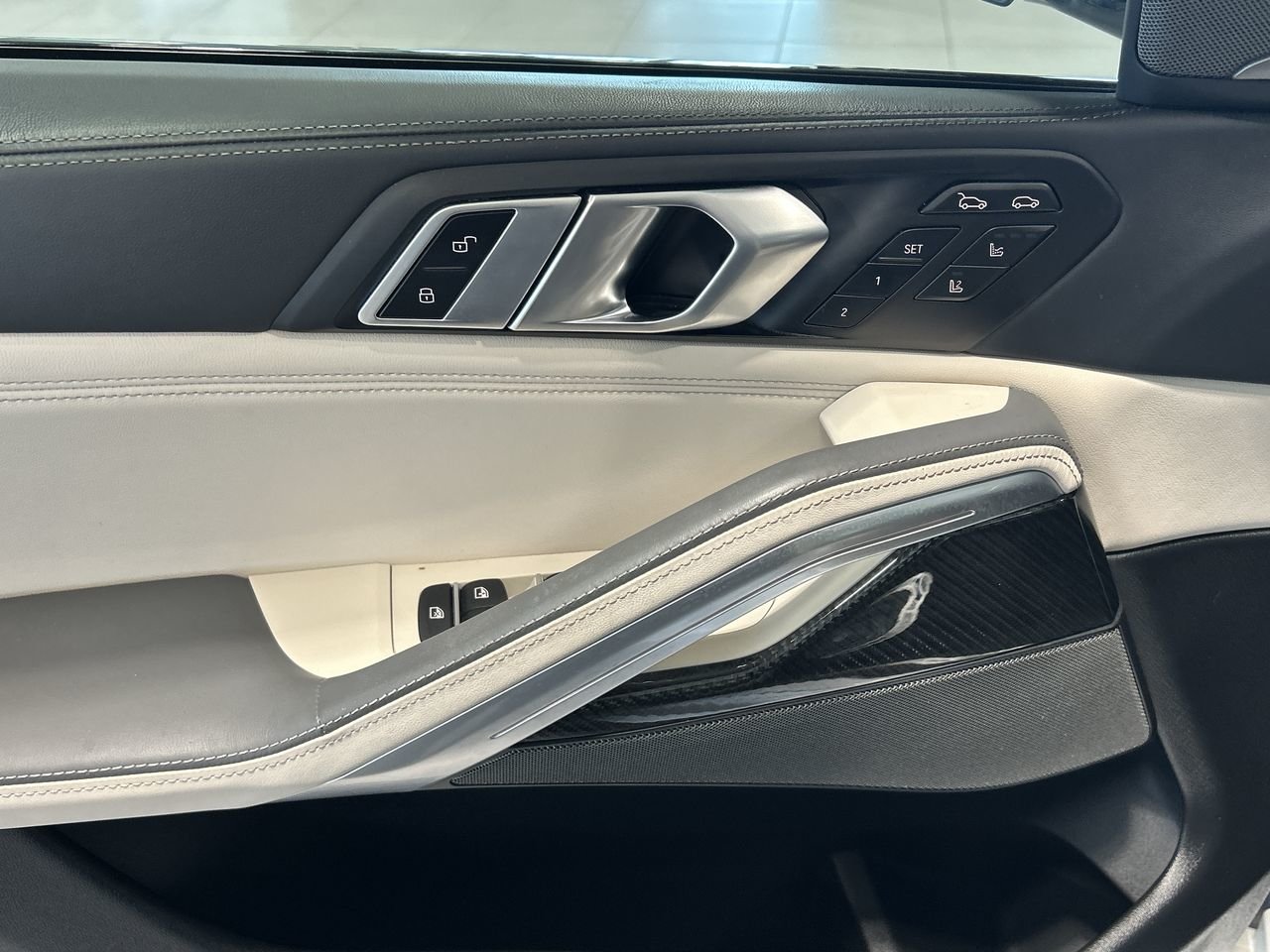 2024 BMW X6 M60i | Excellence PKG | M Carbon Exterior PKG, Toronto, Cash