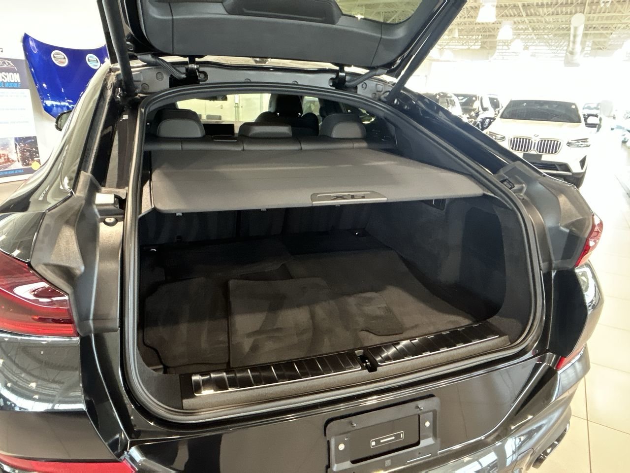 2024 BMW X6 XDrive40i | Essential PKG | M Sport Pro PKG, Toronto, Cash