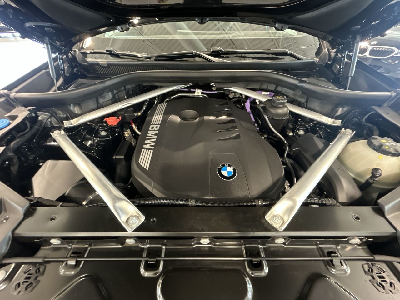 2024 BMW X6 XDrive40i | Essential PKG | M Sport Pro PKG, Toronto, Cash