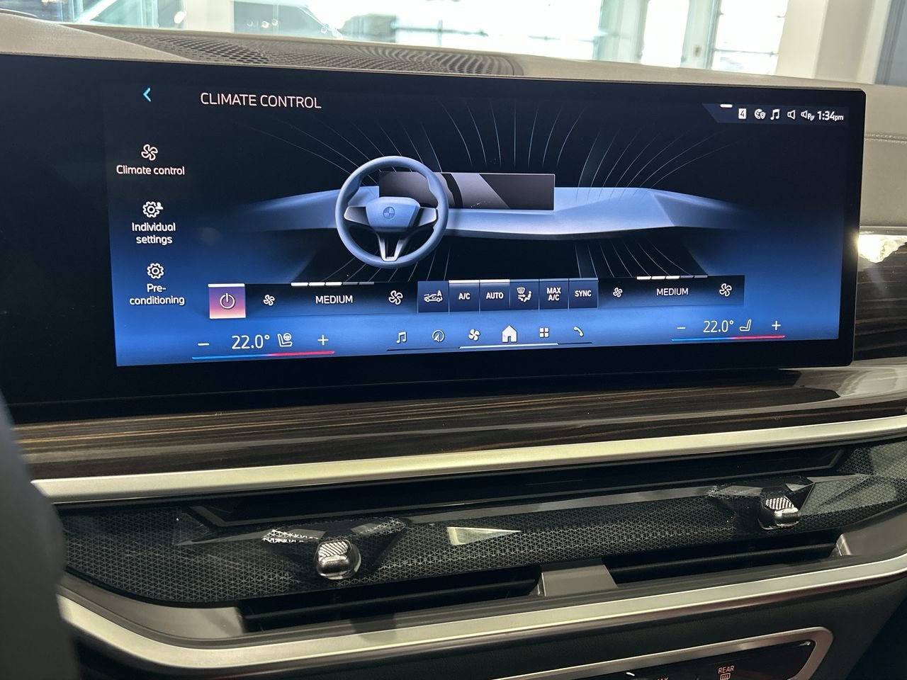 2025 BMW X6 XDrive40i | Premium Essential Package, Toronto, Cash